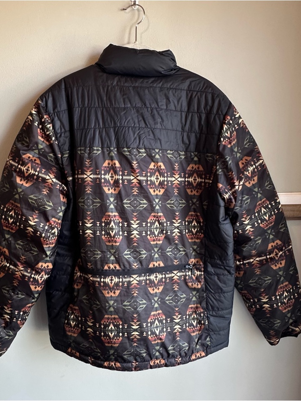 Pendleton Genesee Black Aztec Reversible Down Jacket - Picture 2 of 9